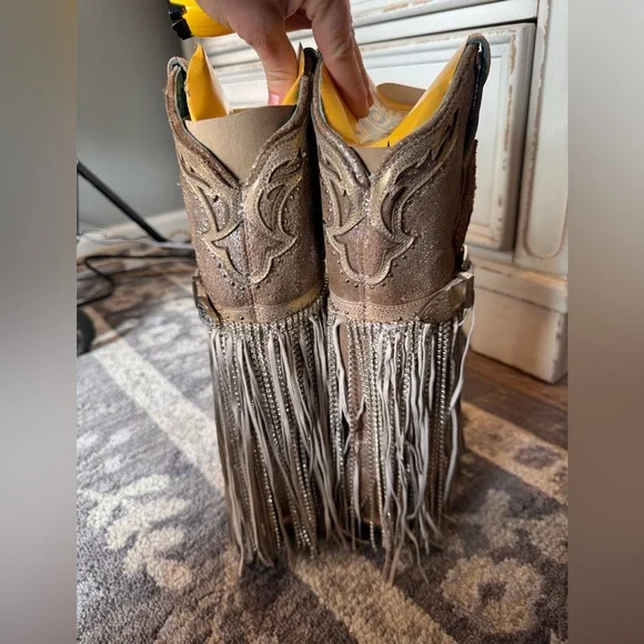 Corral NWT Corral Shimmering Crystal Fringe Western Boots - Picture 6 of 11